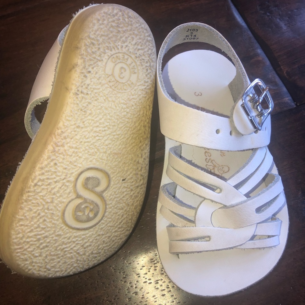 Saltwater toddler sandals size 3